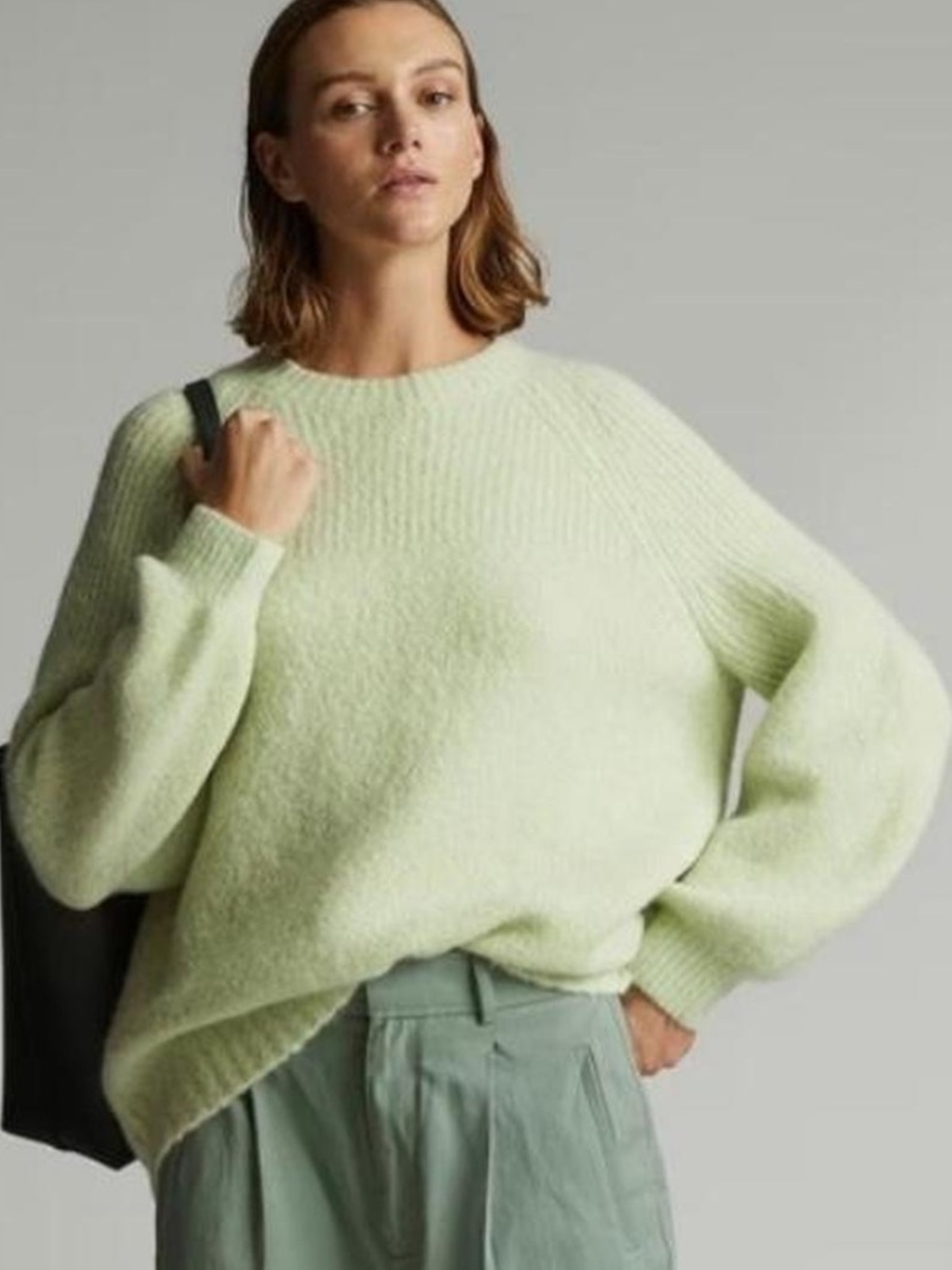 Everlane Superfuzz Alpaca Oversized Crew Sweater in Seafoam Green